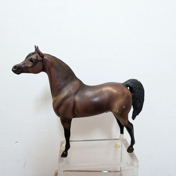 Breyer "Thee Desperado" Proud Arabian Stallion Traditional Horse Figure - Picture 1 of 16